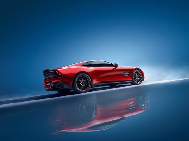 ASTON MARTIN VANQUISH V12