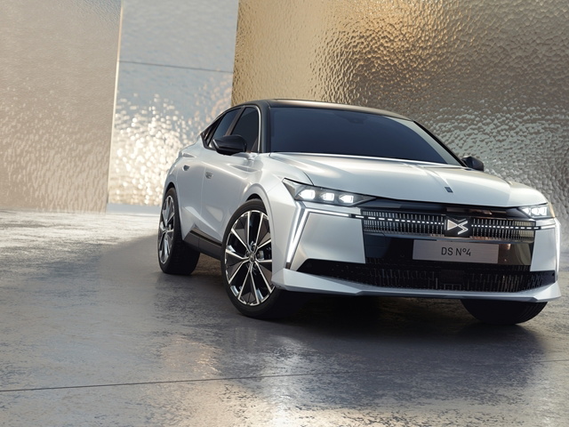 DS N°4 ELECTRIC