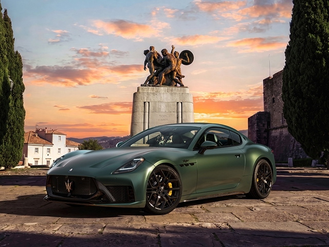 MASERATI GRANTURISMO