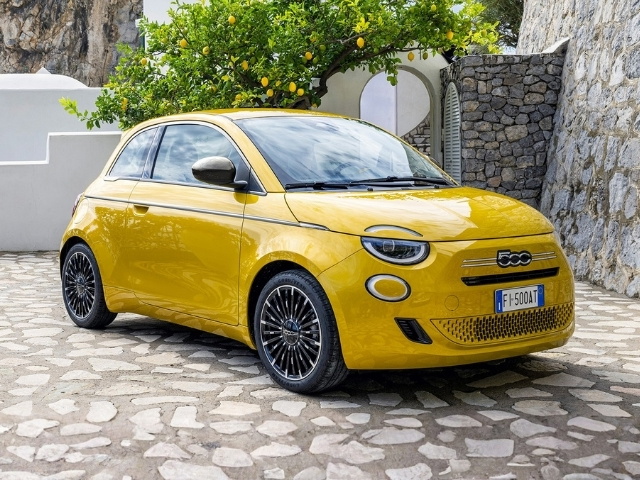 https://cdn-ic.caraffinity.it/big/ES-FIAT-500-202608.JPG