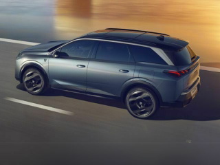 PEUGEOT 5008 MHEV