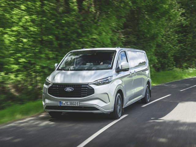 NUEVA FORD TRANSIT CUSTOM PHEV
