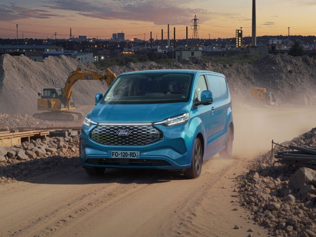 https://cdn-ic.caraffinity.it/big/FR-FORD-E-TRANSIT-CUSTOM-202605.JPG