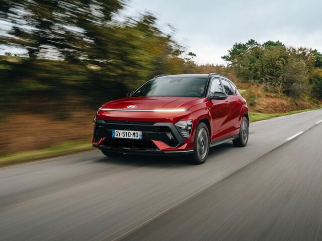 https://cdn-ic.caraffinity.it/big/FR-HYUNDAI-KONA-HYBRID-2023-202609.JPG
