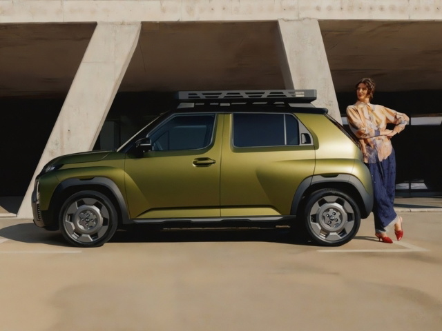 HYUNDAI INSTER CROSS