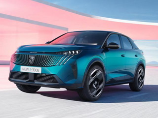 PEUGEOT e-3008