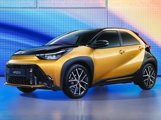 Nuova Toyota Aygo X Hybrid