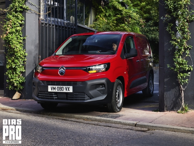 https://cdn-ic.caraffinity.it/big/PT-CITROEN-BERLINGO-202509.JPG