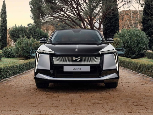 https://cdn-ic.caraffinity.it/big/PT-DS-8-ELECTRIC-202510.JPG