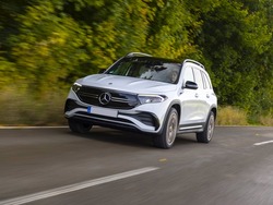 MERCEDES EQB