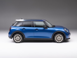 MINI NEW COOPER 5 PORTE
