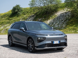 XPENG G9