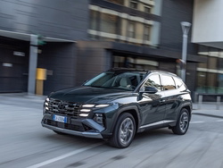 HYUNDAI NEW TUCSON HEV